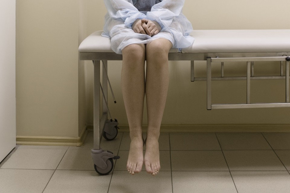 how doctors take women's pain less seriously